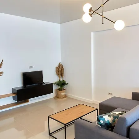 Apartament Alma Zev *