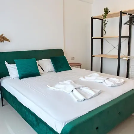 Apartament Apartament Alma Zev *