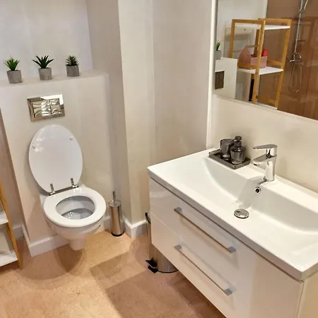 Apartament Alma Zev
